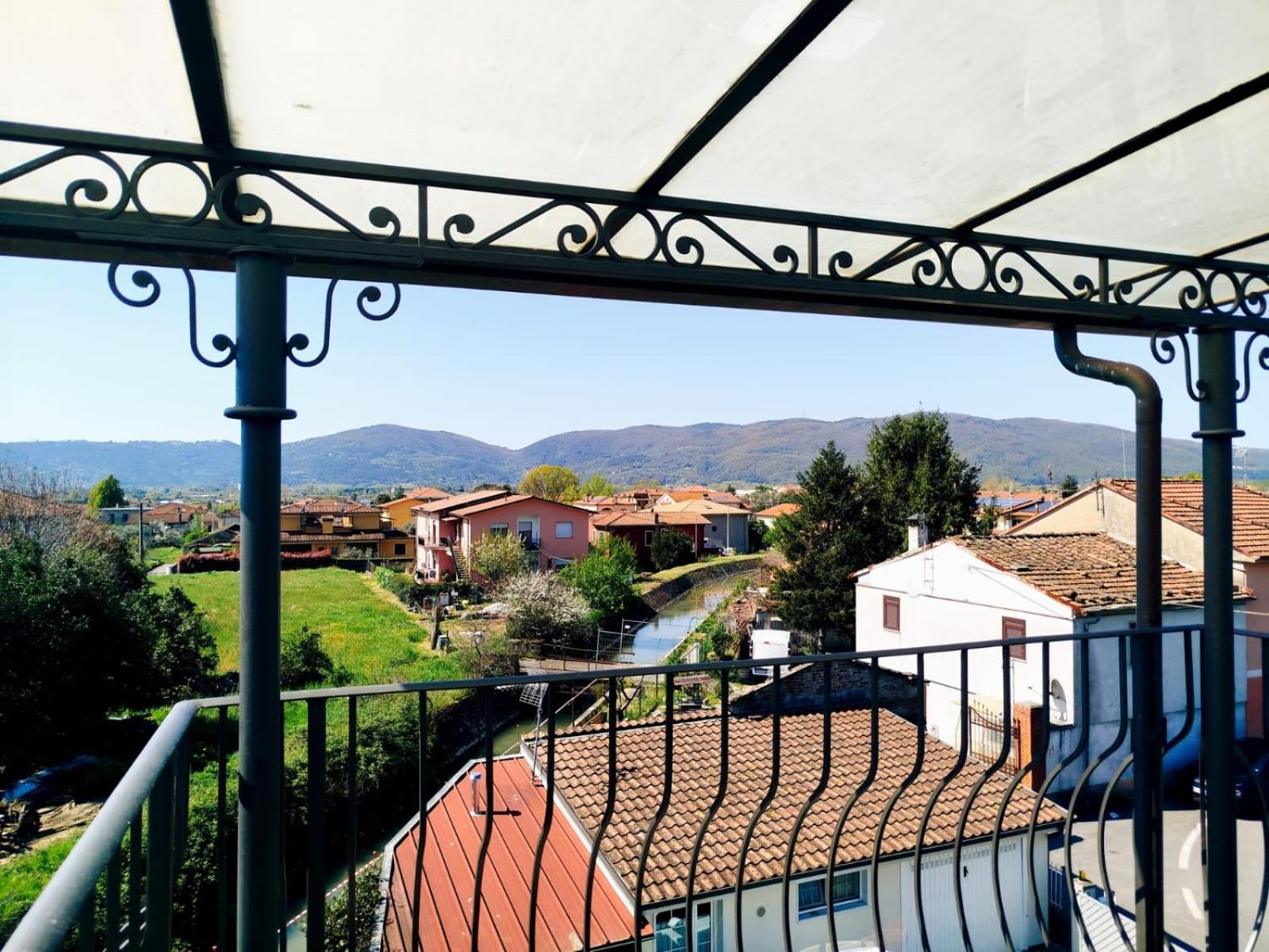 Ca' Fra E Oly Appartement Castelnuovo Magra Buitenkant foto